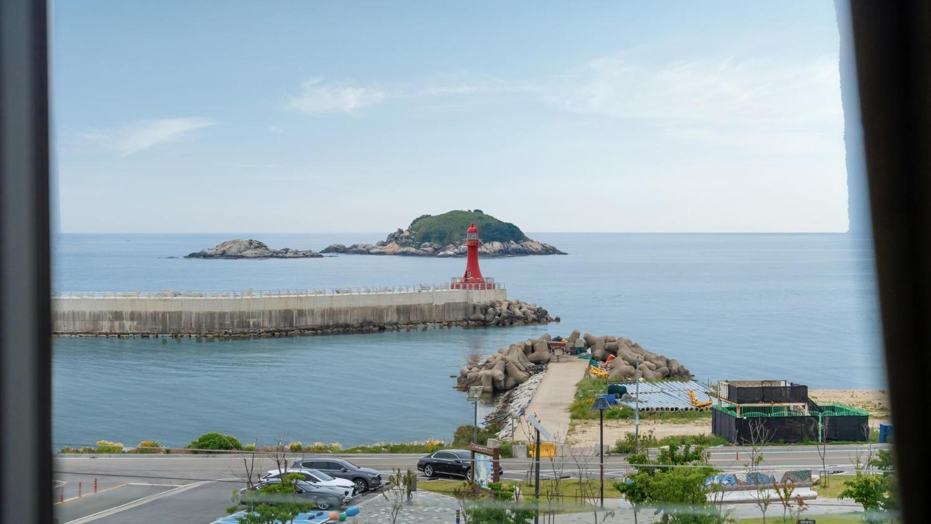 Goseong Gyeoulbada Ocean View Pension محافظة غوسونغ الغرفة الصورة